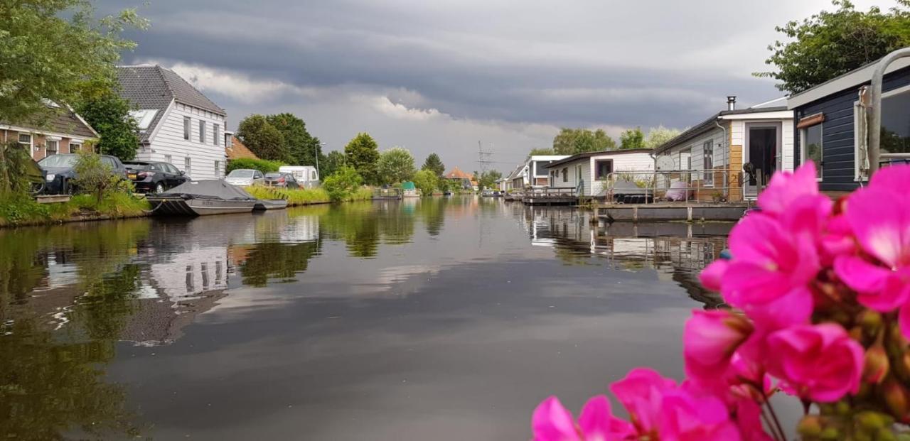 Out Of Amsterdam, River Apartment Close To City Брук-ин-Ватерланд Экстерьер фото